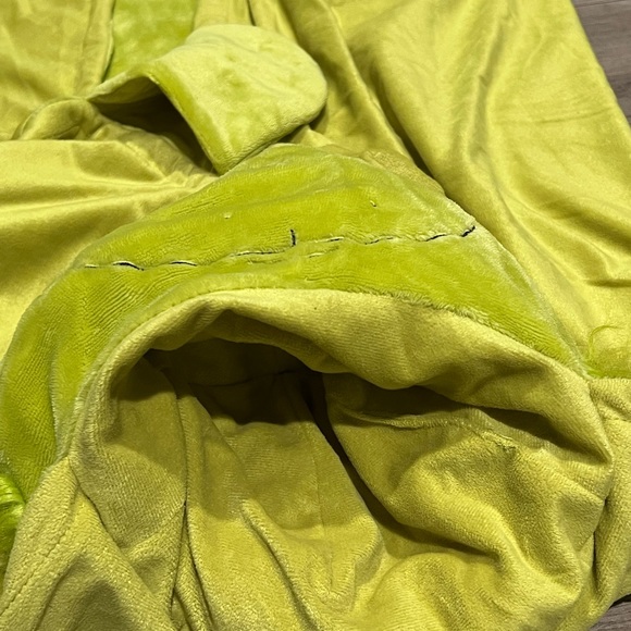 Grinch blanket - Picture 3 of 3
